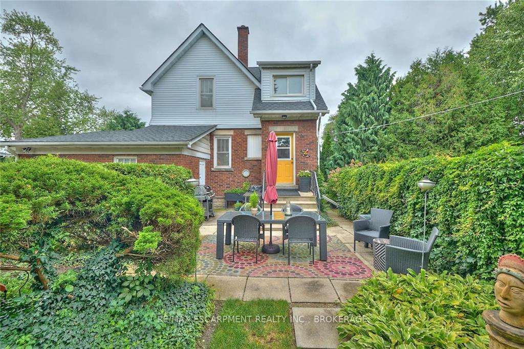 Photo 17 of 676 Niagara Street, St. Catharines, Bunting/Linwell — HOMEH