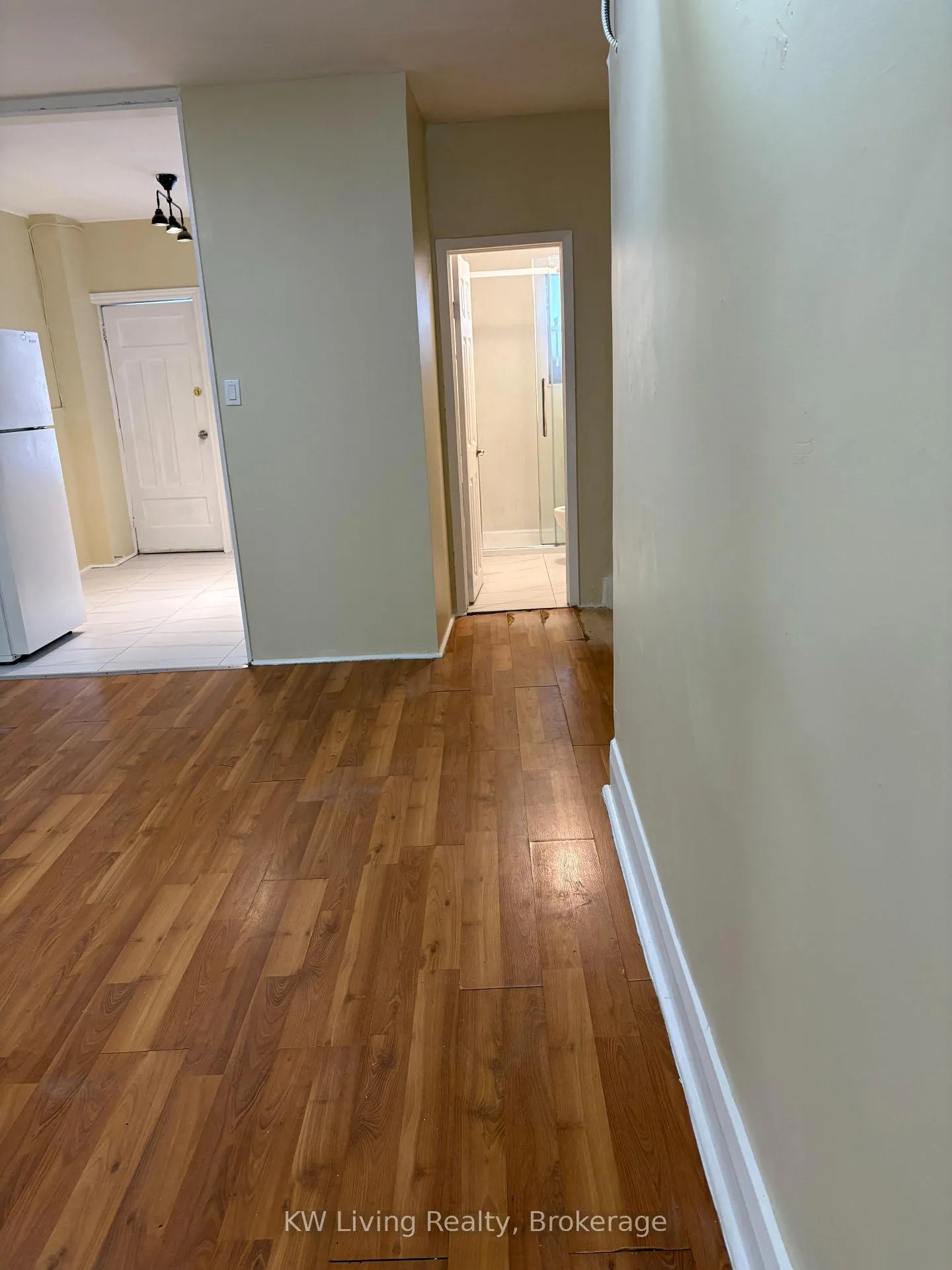 Photo 6 of Unit 2/F, 1355 Danforth Avenue, Toronto, Danforth — HOMEH