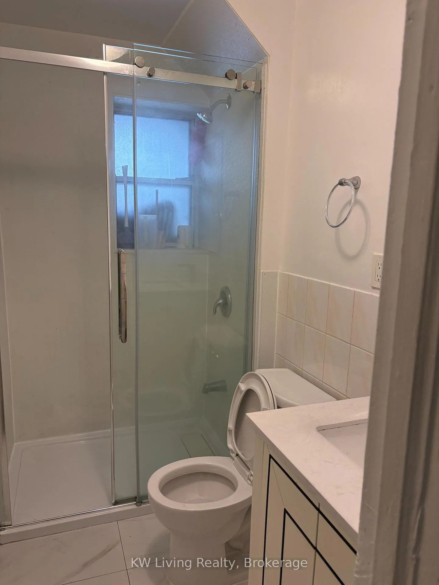 Photo 10 of Unit 2/F, 1355 Danforth Avenue, Toronto, Danforth — HOMEH