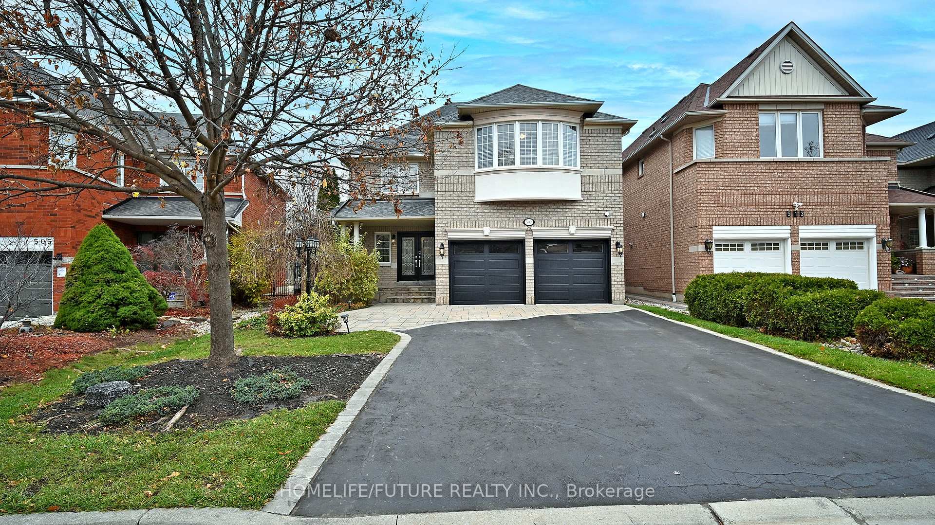 Front of 509 Ravineview Way