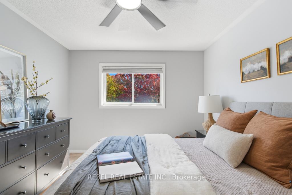 Photo 21 of 15 John Walter Crescent, Clarington, Courtice — HOMEH