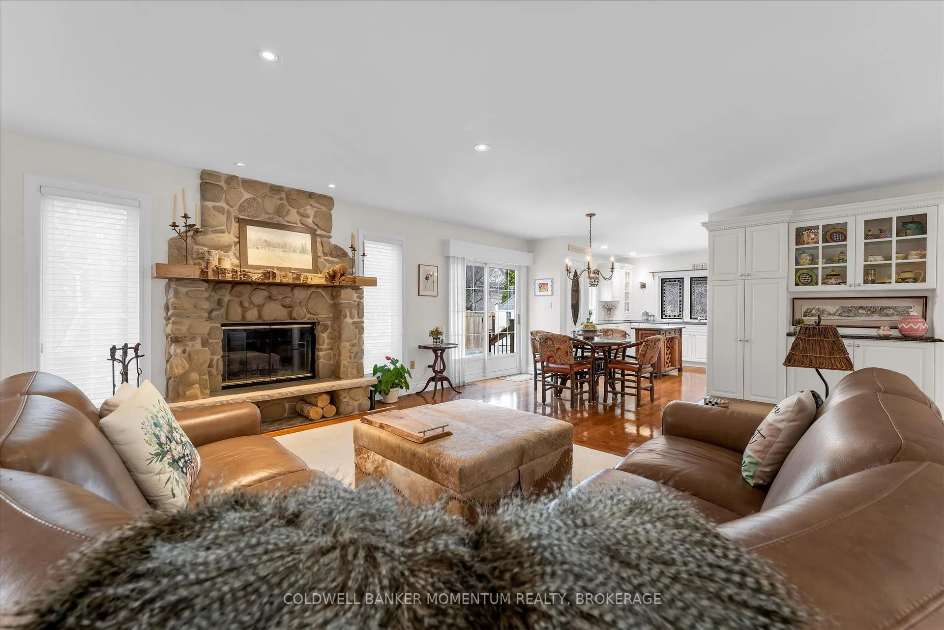 Photo 11 of 42 Sculler's Way, St. Catharines, Martindale Pond — HOMEH