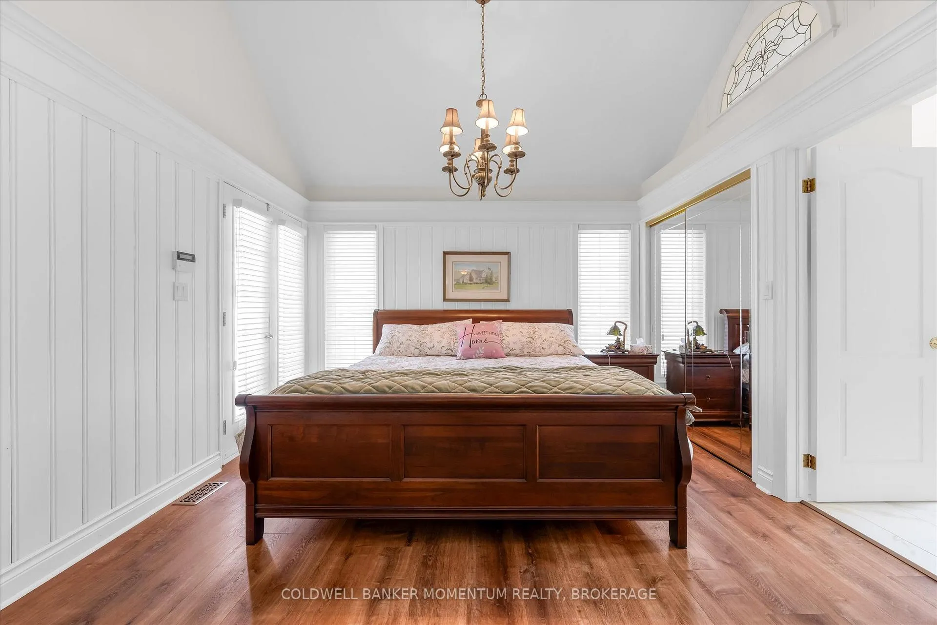 Photo 16 of 42 Sculler's Way, St. Catharines, Martindale Pond — HOMEH
