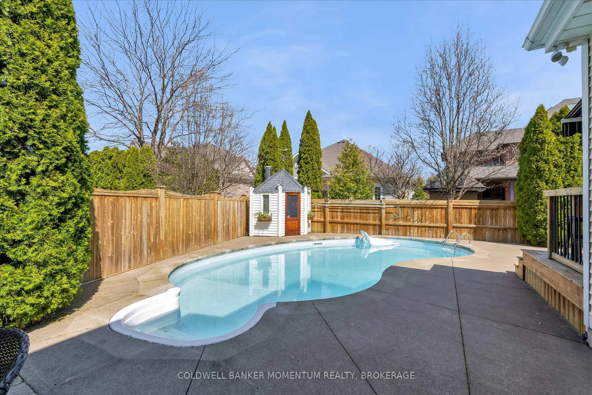 Photo 40 of 42 Sculler's Way, St. Catharines, Martindale Pond — HOMEH