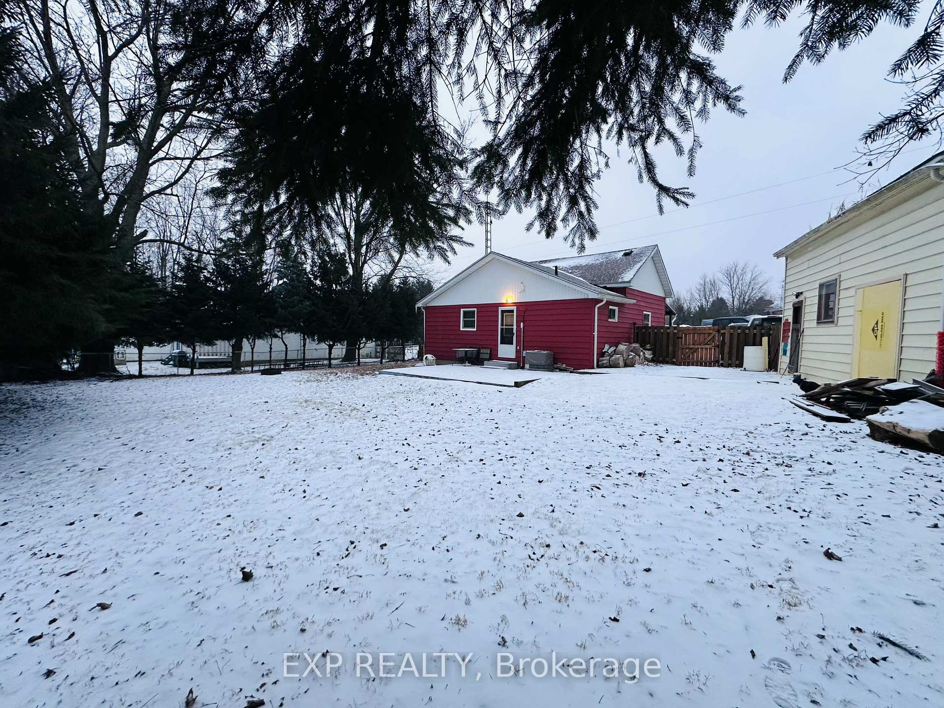 Photo 4 of 19454 John Street, Chatham-Kent, Cedar Springs — HOMEH