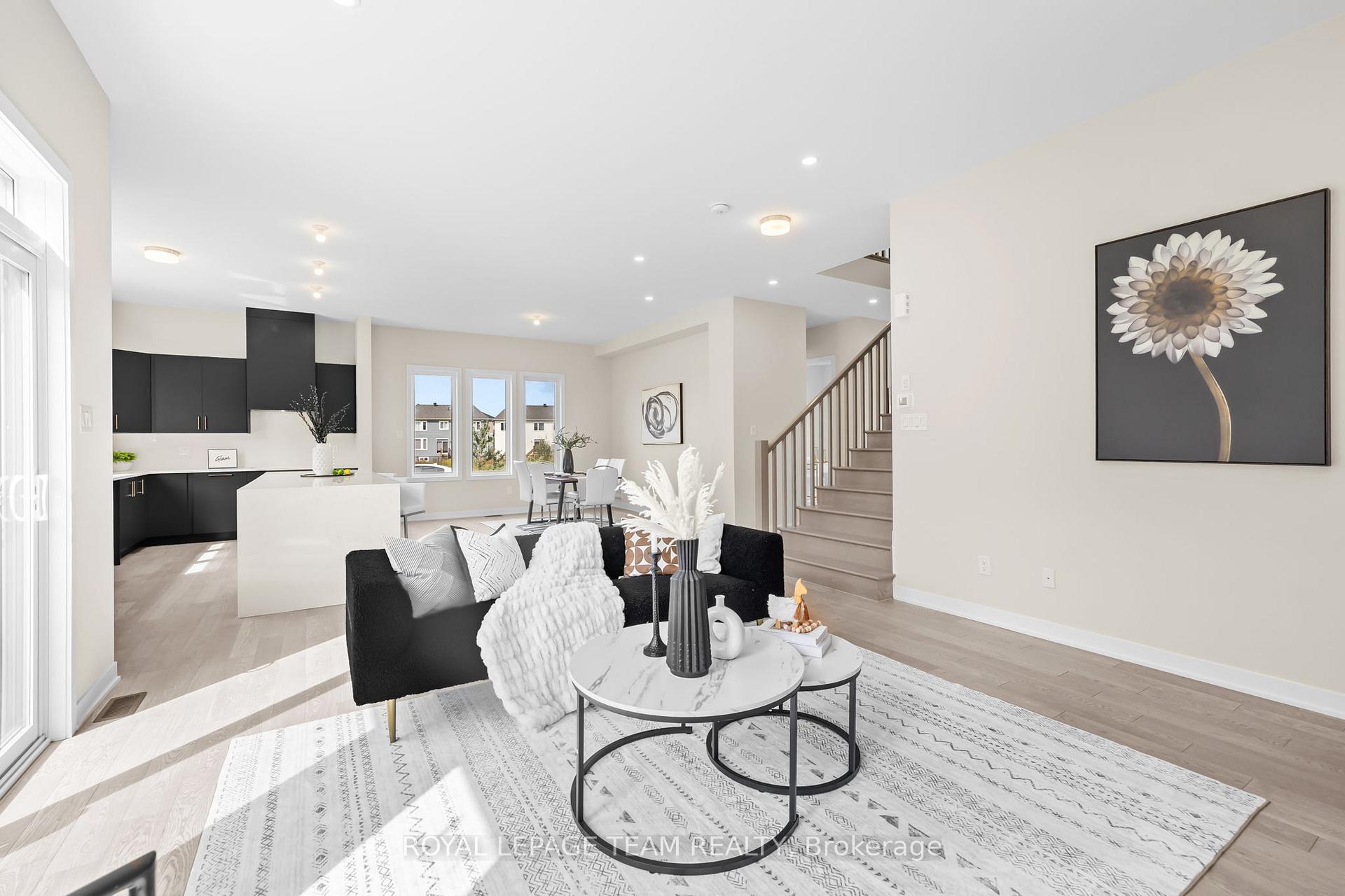 Photo 7 of 407 Euphoria Crescent, Ottawa, Barrhaven - Heritage Park — HOMEH