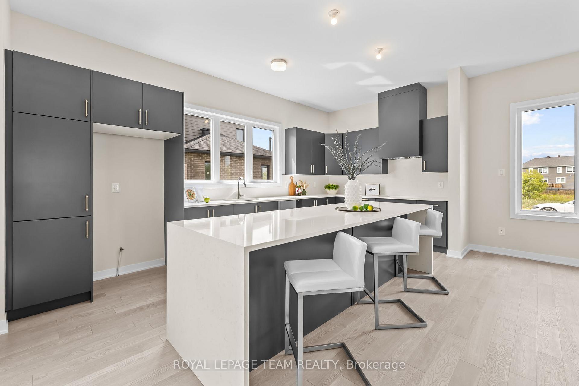 Photo 9 of 407 Euphoria Crescent, Ottawa, Barrhaven - Heritage Park — HOMEH