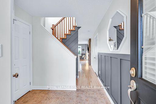 Photo 3 of 250 Fall Fair Way, Hamilton, Binbrook — HOMEH