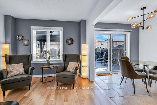 Photo 7 of 250 Fall Fair Way, Hamilton, Binbrook — HOMEH