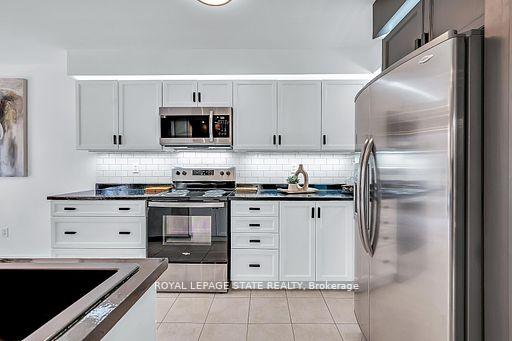 Photo 13 of 250 Fall Fair Way, Hamilton, Binbrook — HOMEH