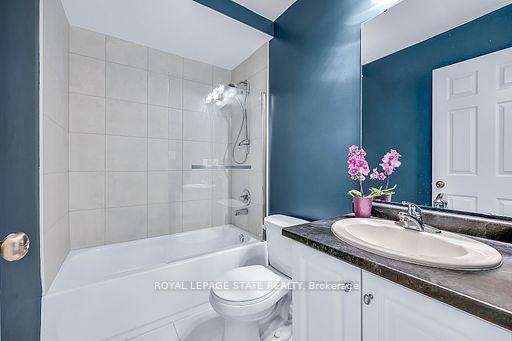 Photo 23 of 250 Fall Fair Way, Hamilton, Binbrook — HOMEH
