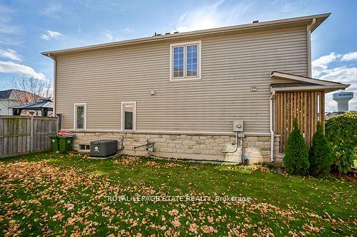 Photo 30 of 250 Fall Fair Way, Hamilton, Binbrook — HOMEH