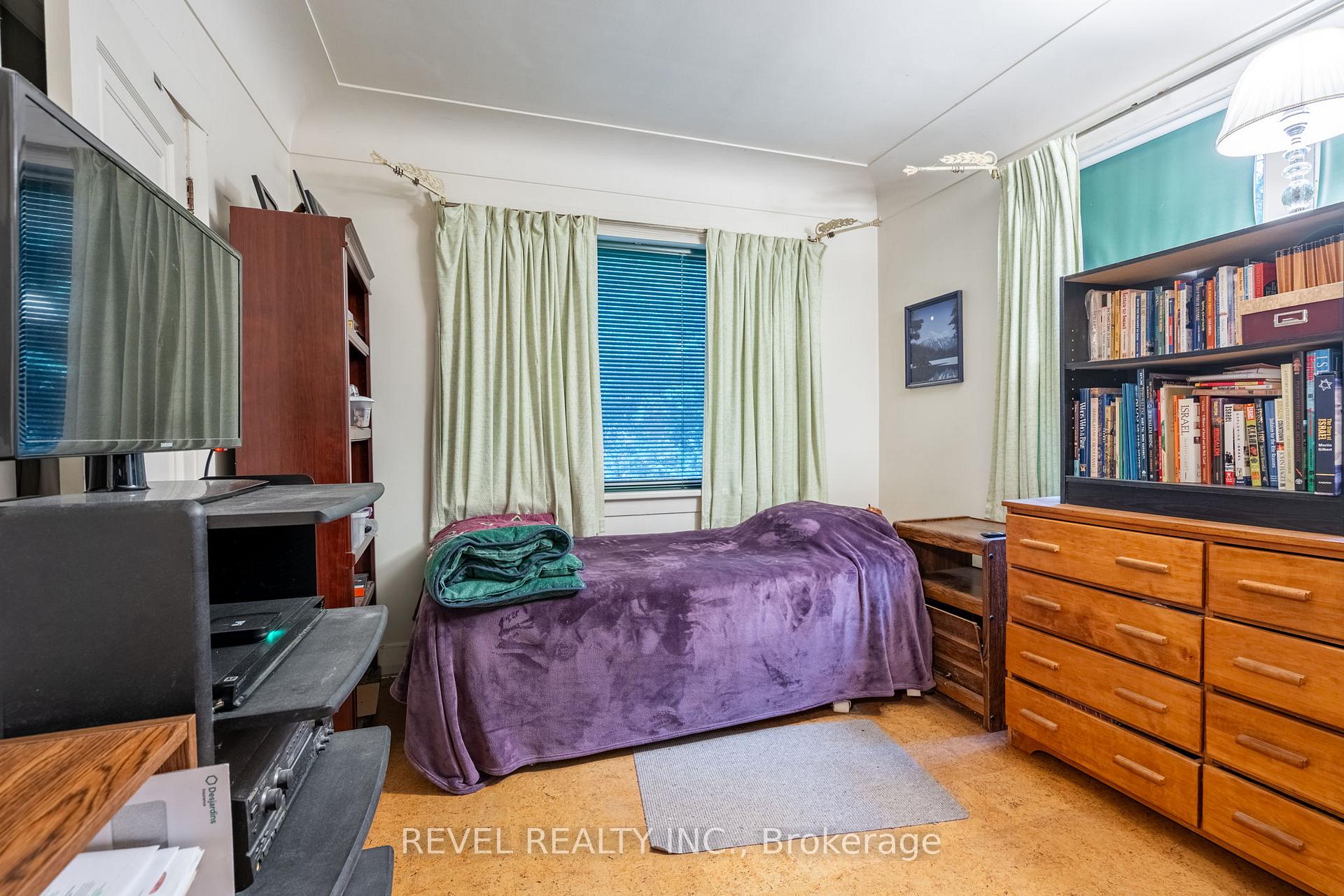 Photo 18 of 19 Pottruff Road S, Hamilton, Corman — HOMEH