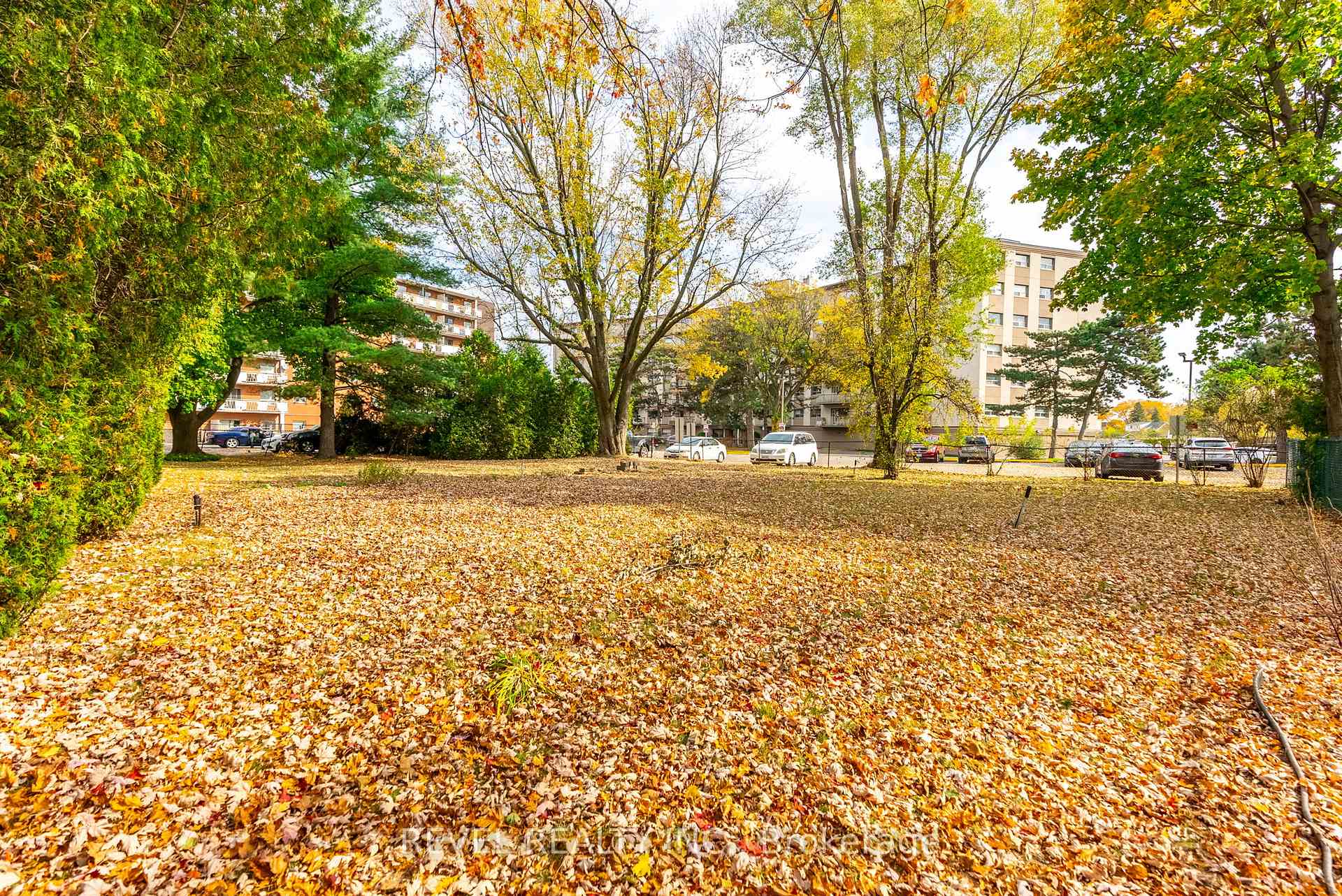 Photo 26 of 19 Pottruff Road S, Hamilton, Corman — HOMEH