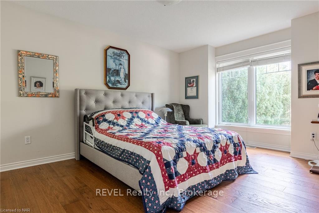 Photo 19 of 10 Watersedge Circle, St. Catharines, Lakeshore — HOMEH