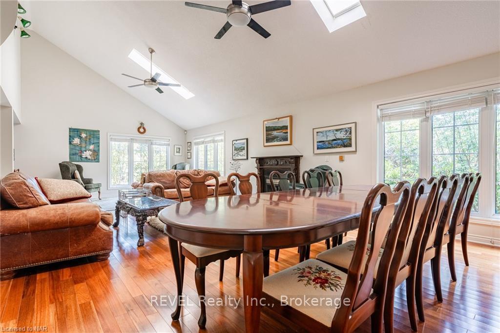Photo 34 of 10 Watersedge Circle, St. Catharines, Lakeshore — HOMEH