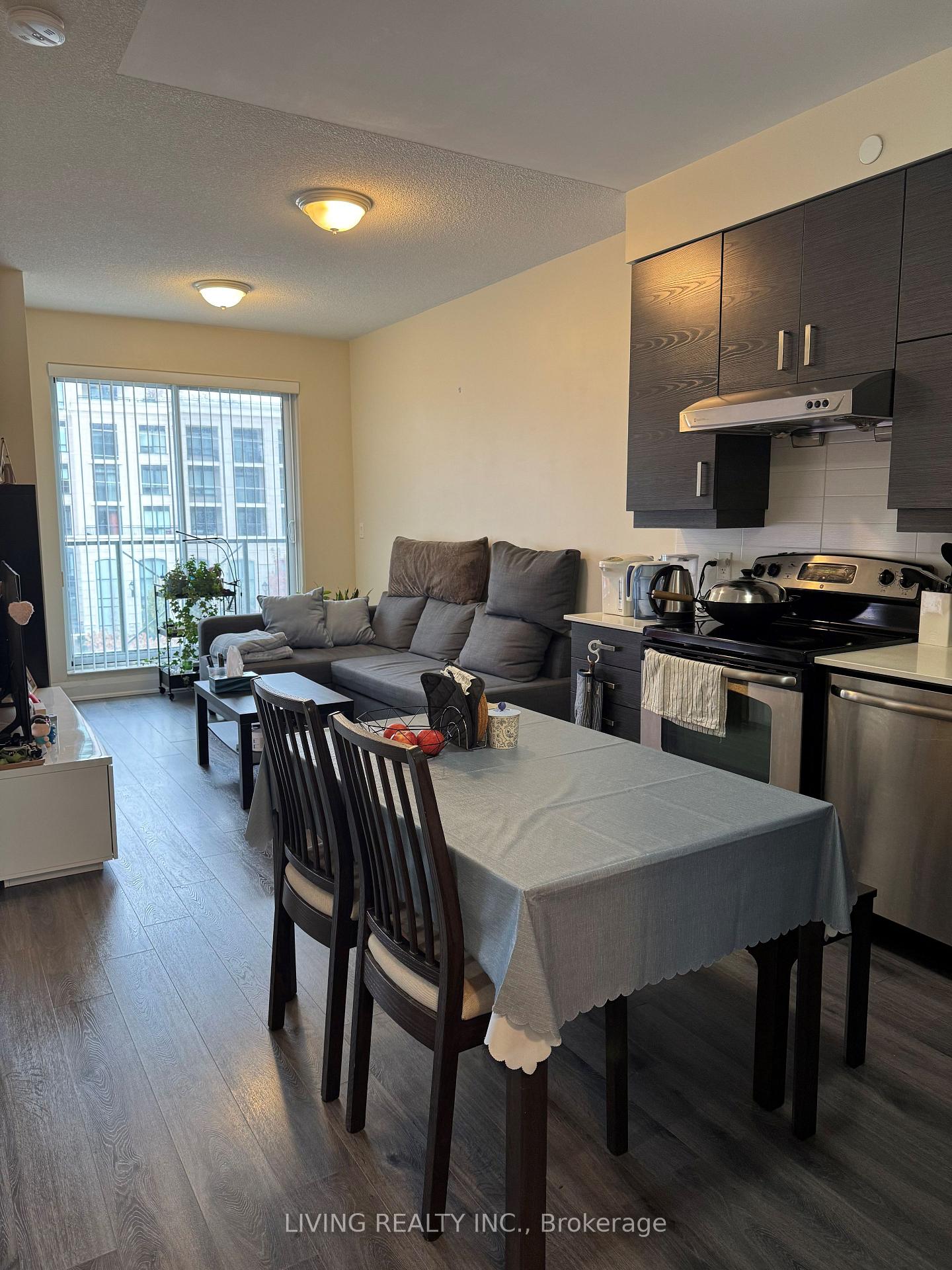 Photo 4 of Unit 511, 8228 Birchmount Road, Markham, Unionville — HOMEH