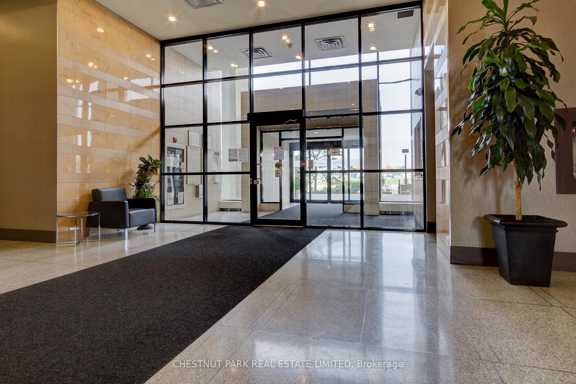 Photo 2 of Unit 806, 797 Don Mills Road, Toronto, Flemingdon Park — HOMEH