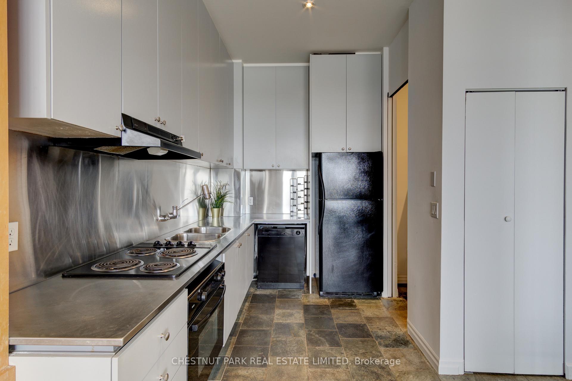 Photo 9 of Unit 806, 797 Don Mills Road, Toronto, Flemingdon Park — HOMEH