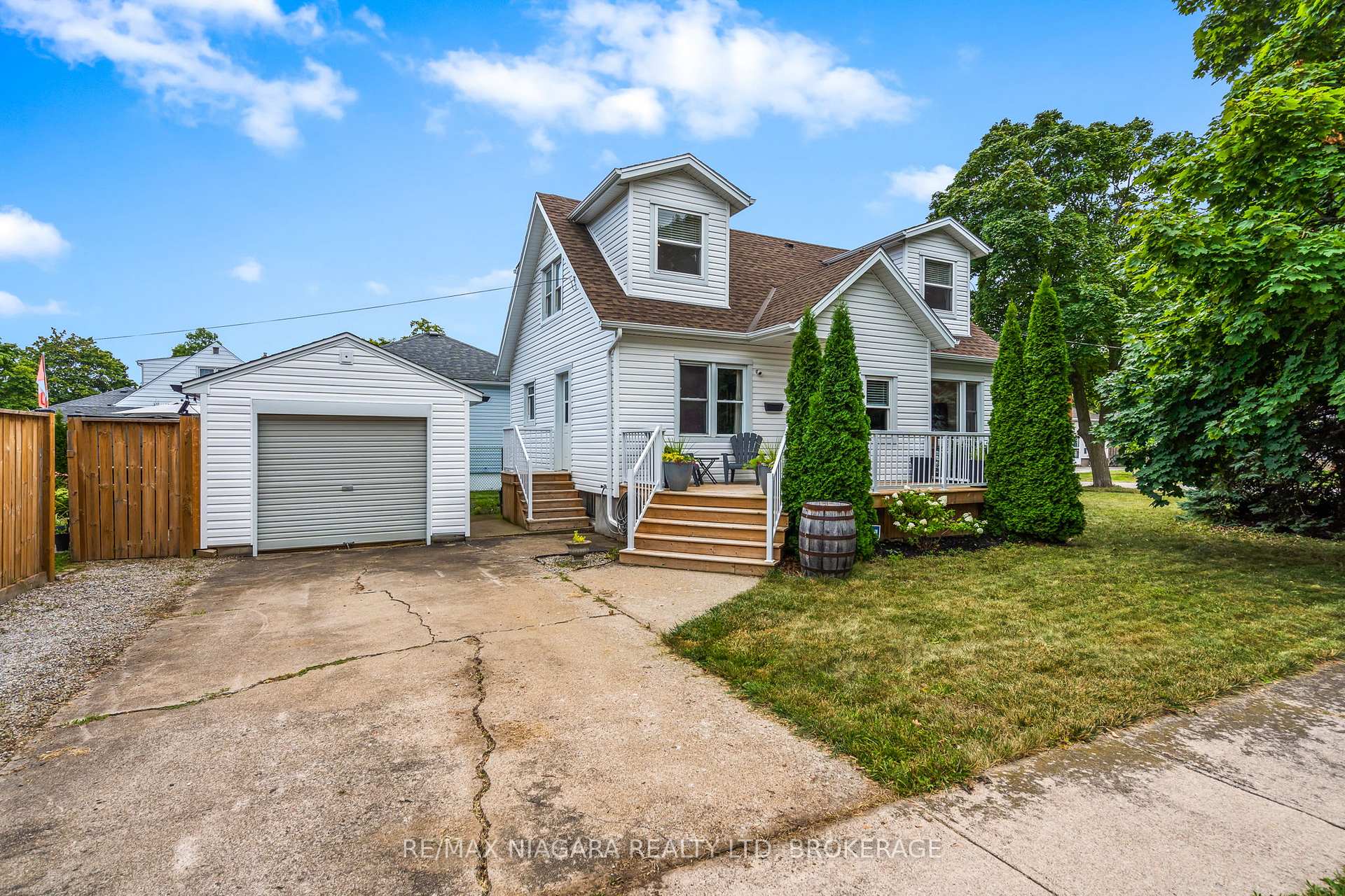 Photo 27 of 2 Nickerson Avenue N, St. Catharines, Vine/Linwell — HOMEH