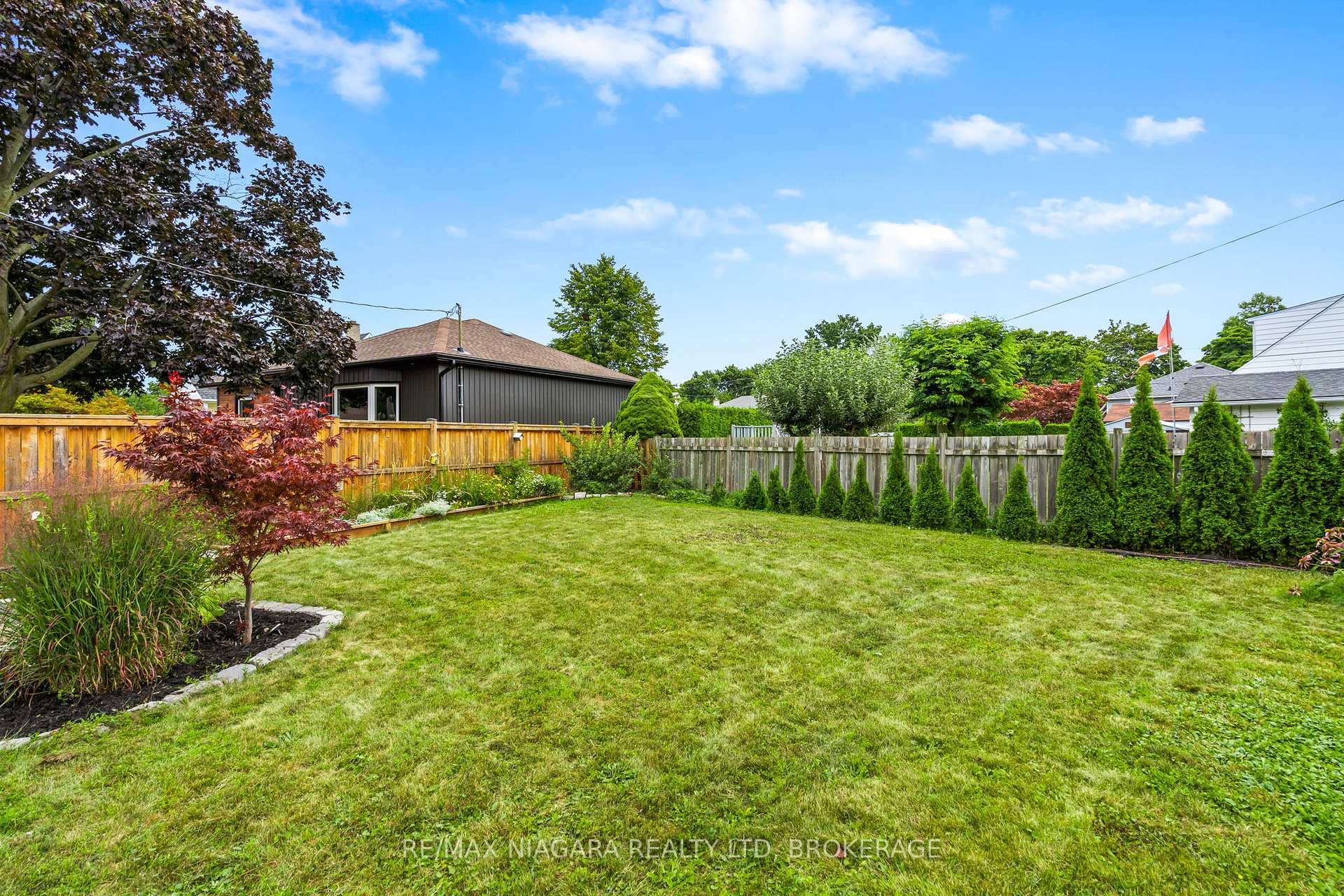Photo 34 of 2 Nickerson Avenue N, St. Catharines, Vine/Linwell — HOMEH
