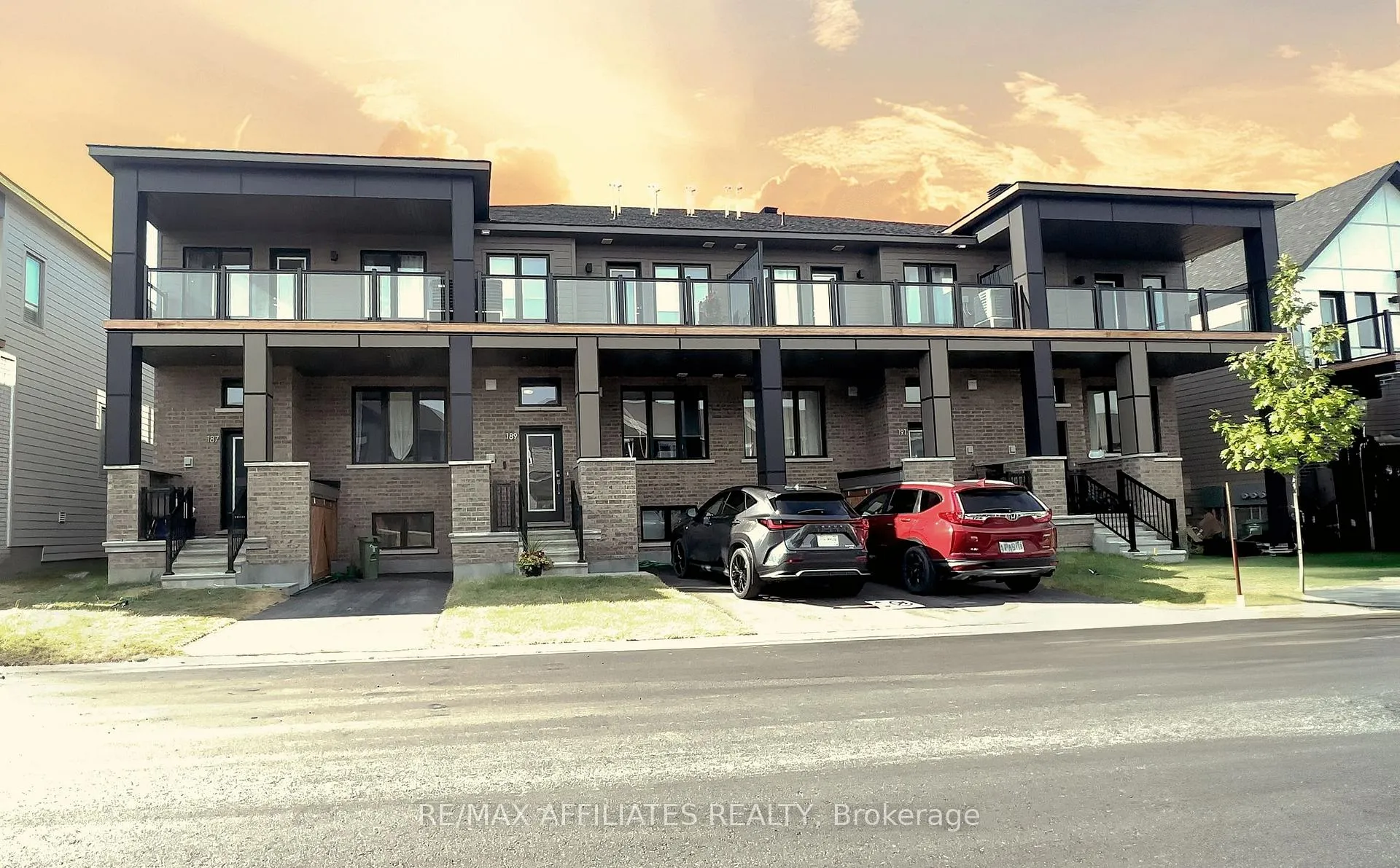 Front of 189 Beebalm Crescent