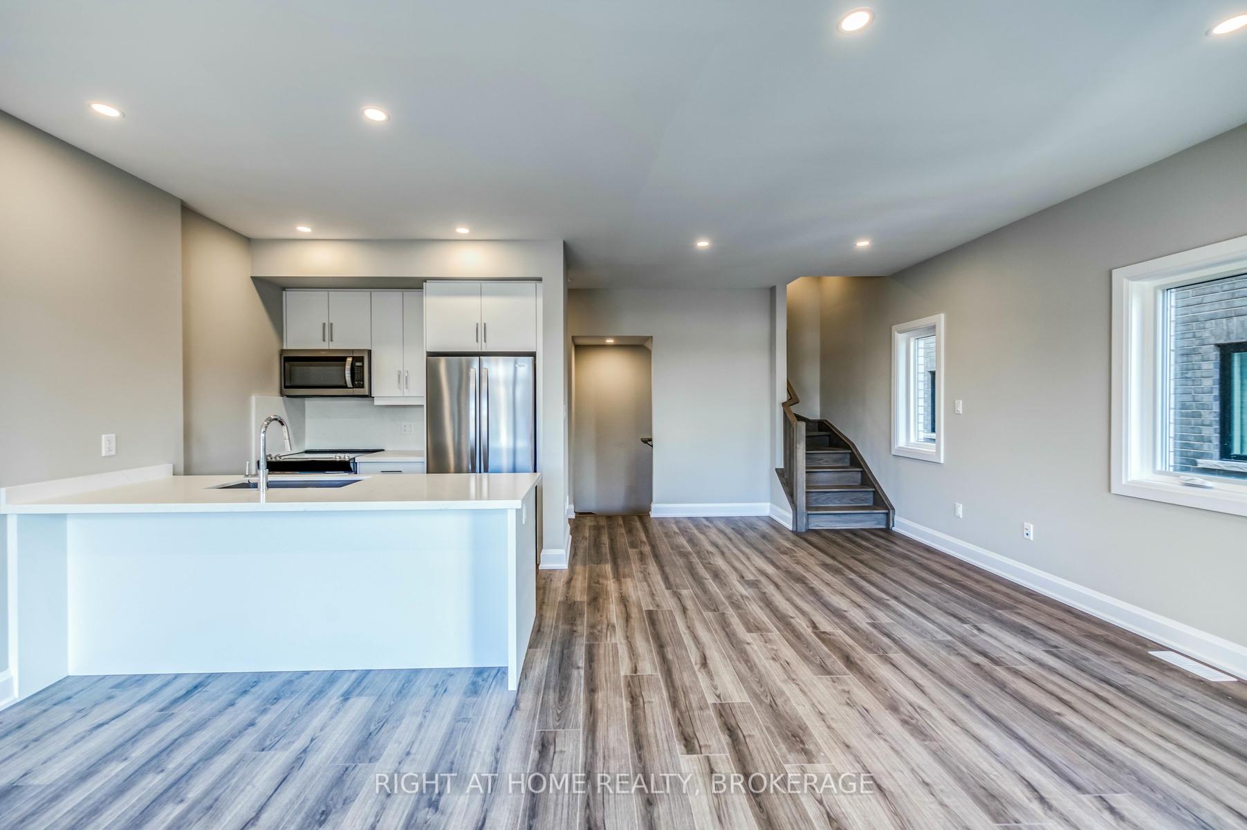 Photo 14 of 20 Fernridge Common, St. Catharines, Carlton/Bunting — HOMEH