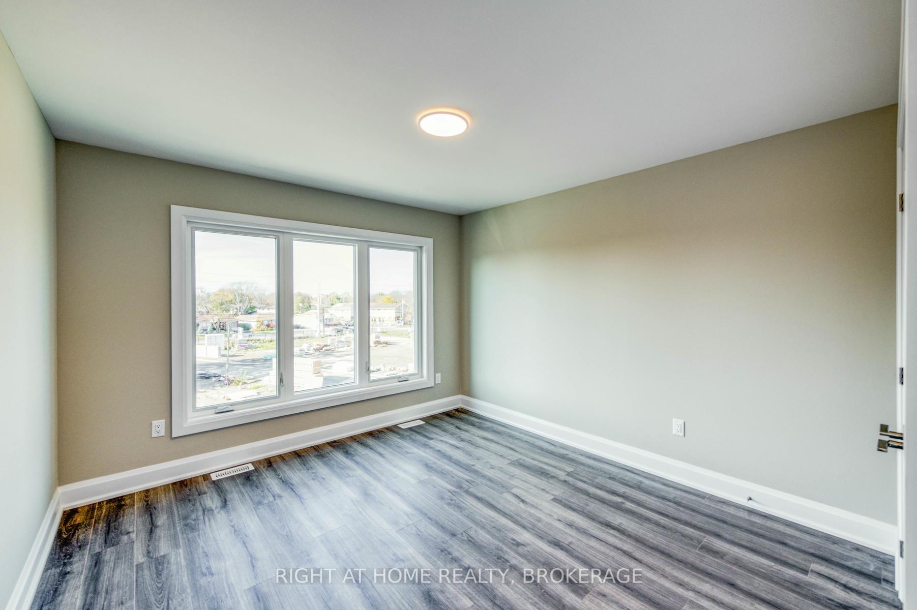 Photo 17 of 20 Fernridge Common, St. Catharines, Carlton/Bunting — HOMEH