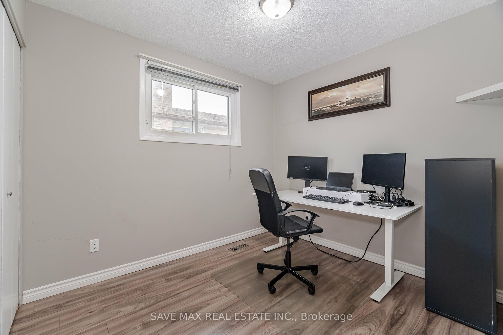 Photo 15 of 193 Wendover Drive, Hamilton, Fessenden — HOMEH