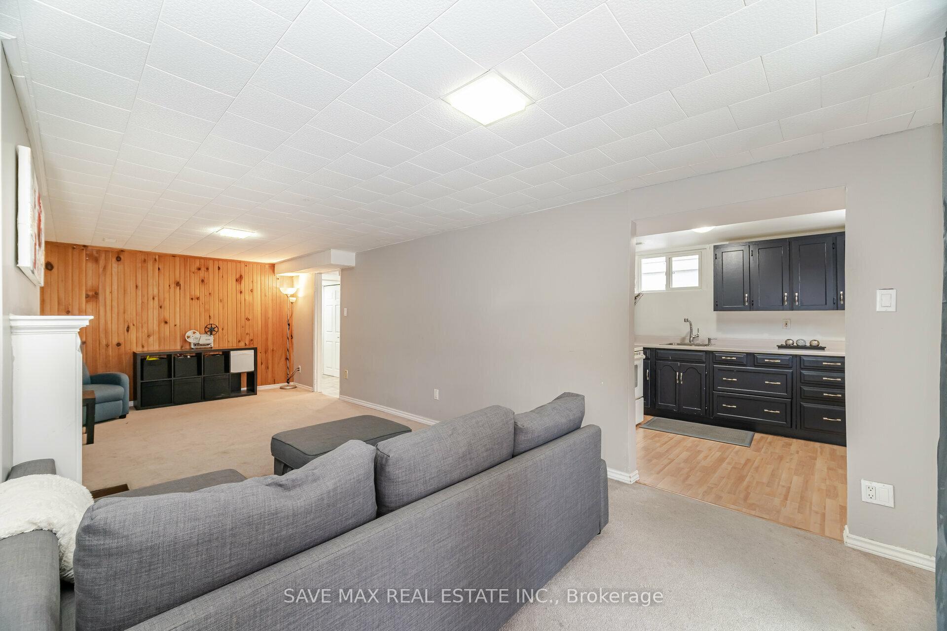 Photo 20 of 193 Wendover Drive, Hamilton, Fessenden — HOMEH