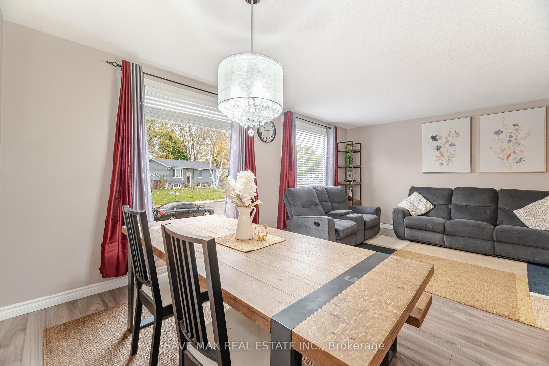 Photo 34 of 193 Wendover Drive, Hamilton, Fessenden — HOMEH