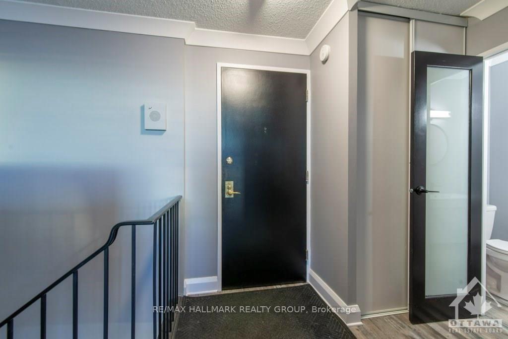 Photo 2 of Unit 649, 515 St Laurent Boulevard, Ottawa, Viscount Alexander Park — HOMEH