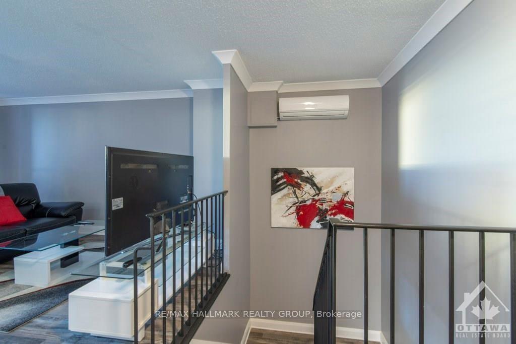 Photo 12 of Unit 649, 515 St Laurent Boulevard, Ottawa, Viscount Alexander Park — HOMEH