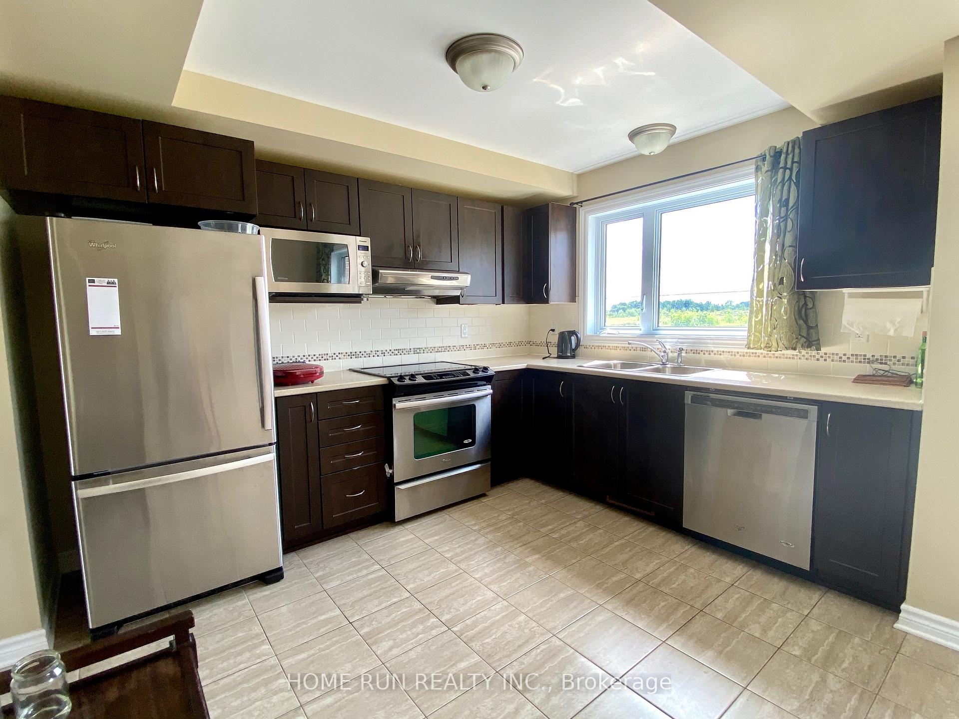 Photo 8 of 1226 Longfields Drive, Ottawa, Barrhaven - Strandherd — HOMEH