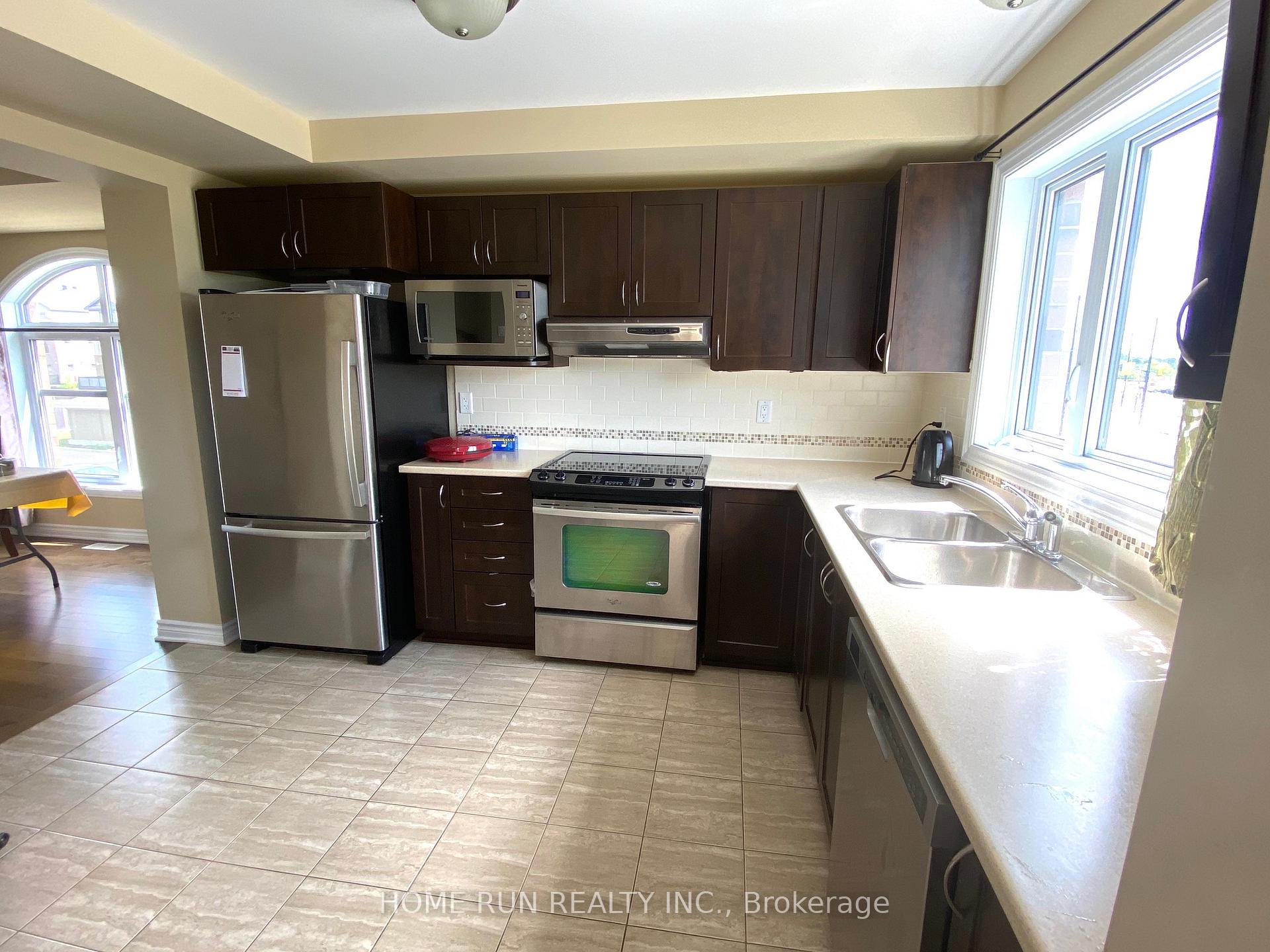 Photo 9 of 1226 Longfields Drive, Ottawa, Barrhaven - Strandherd — HOMEH