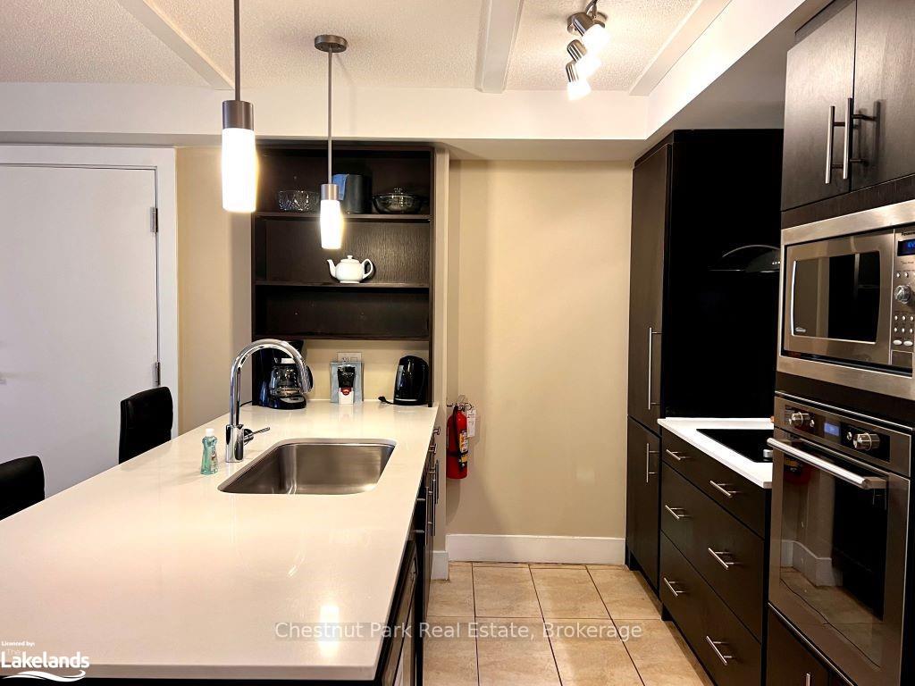 Photo 5 of Unit 5104, 9 Harbour Street E, Collingwood — HOMEH