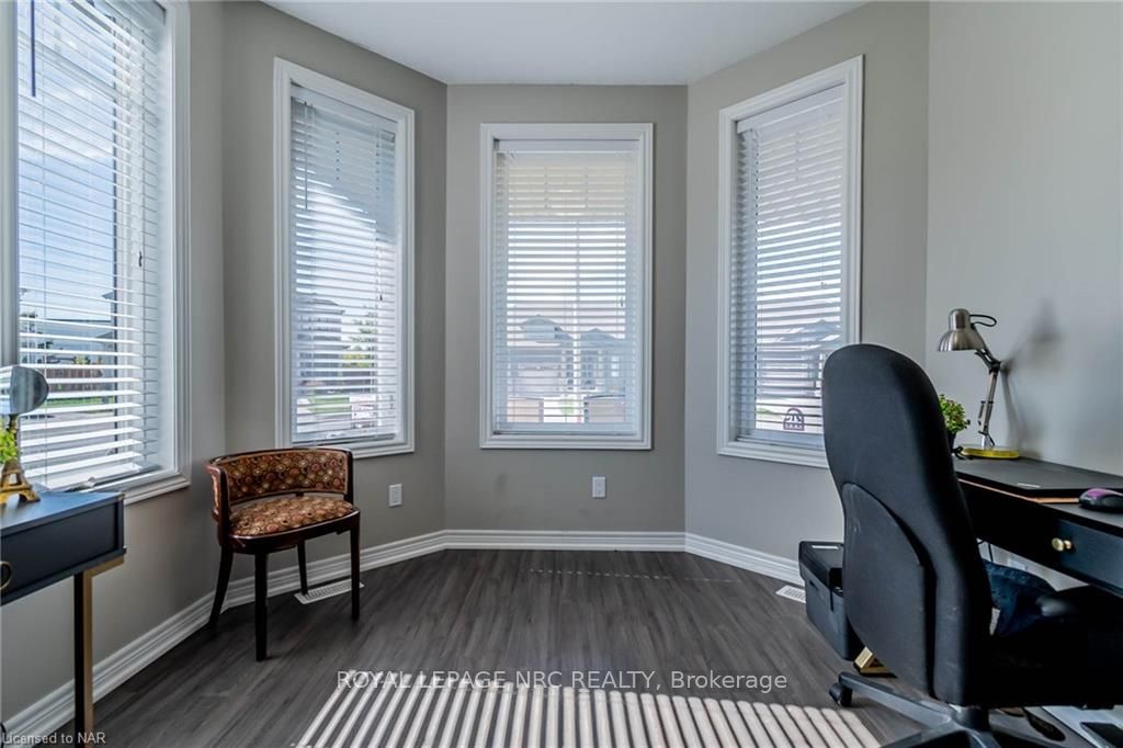 Photo 3 of 14 Ellis Avenue, St. Catharines, Oakdale — HOMEH