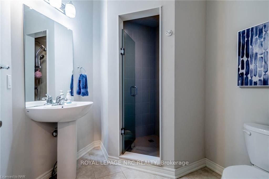 Photo 5 of 14 Ellis Avenue, St. Catharines, Oakdale — HOMEH