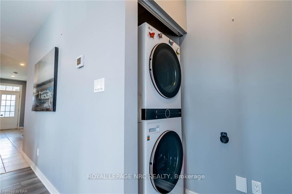 Photo 7 of 14 Ellis Avenue, St. Catharines, Oakdale — HOMEH