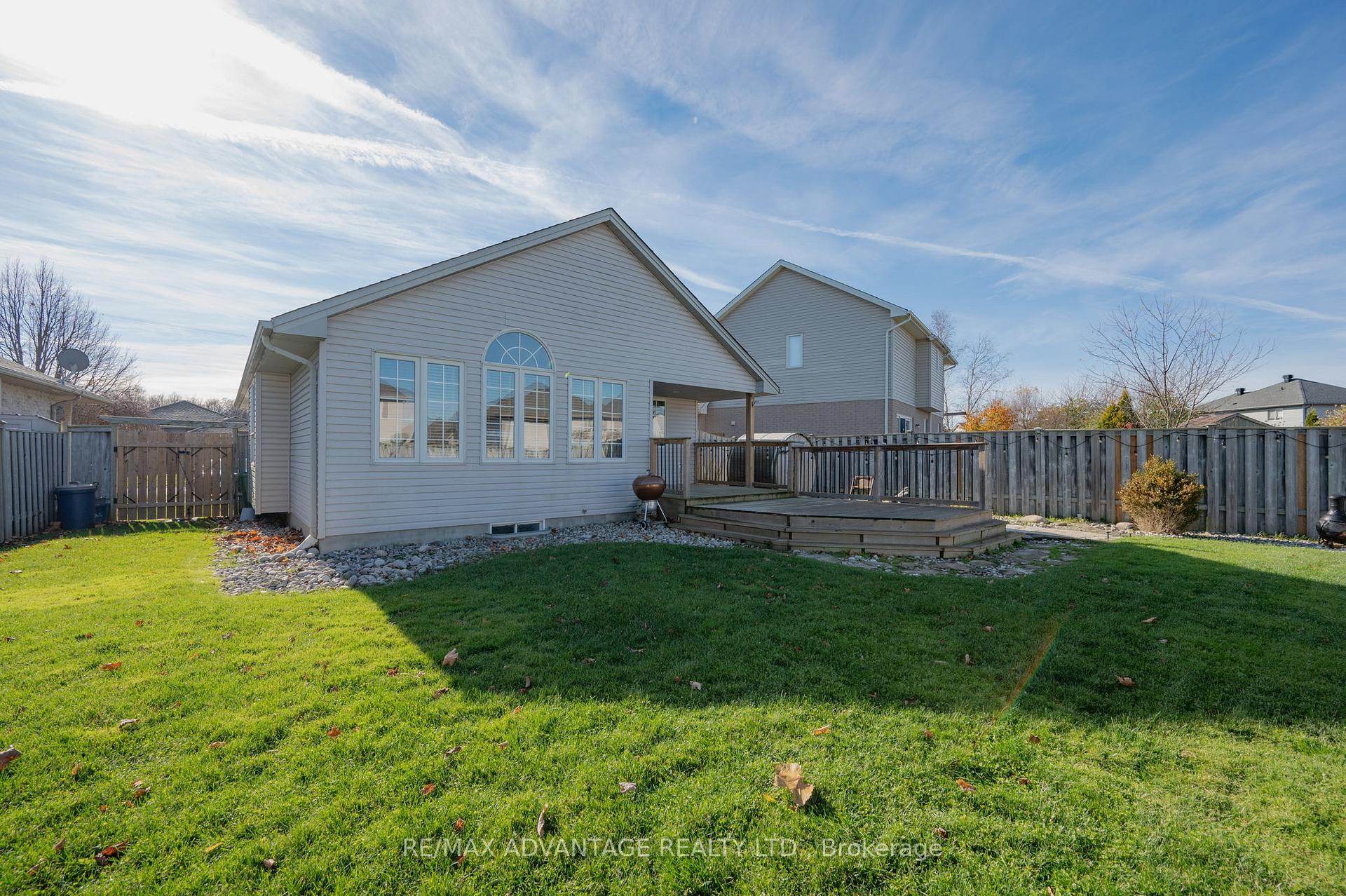 Photo 7 of 43 Cottonwood Drive, St. Thomas — HOMEH