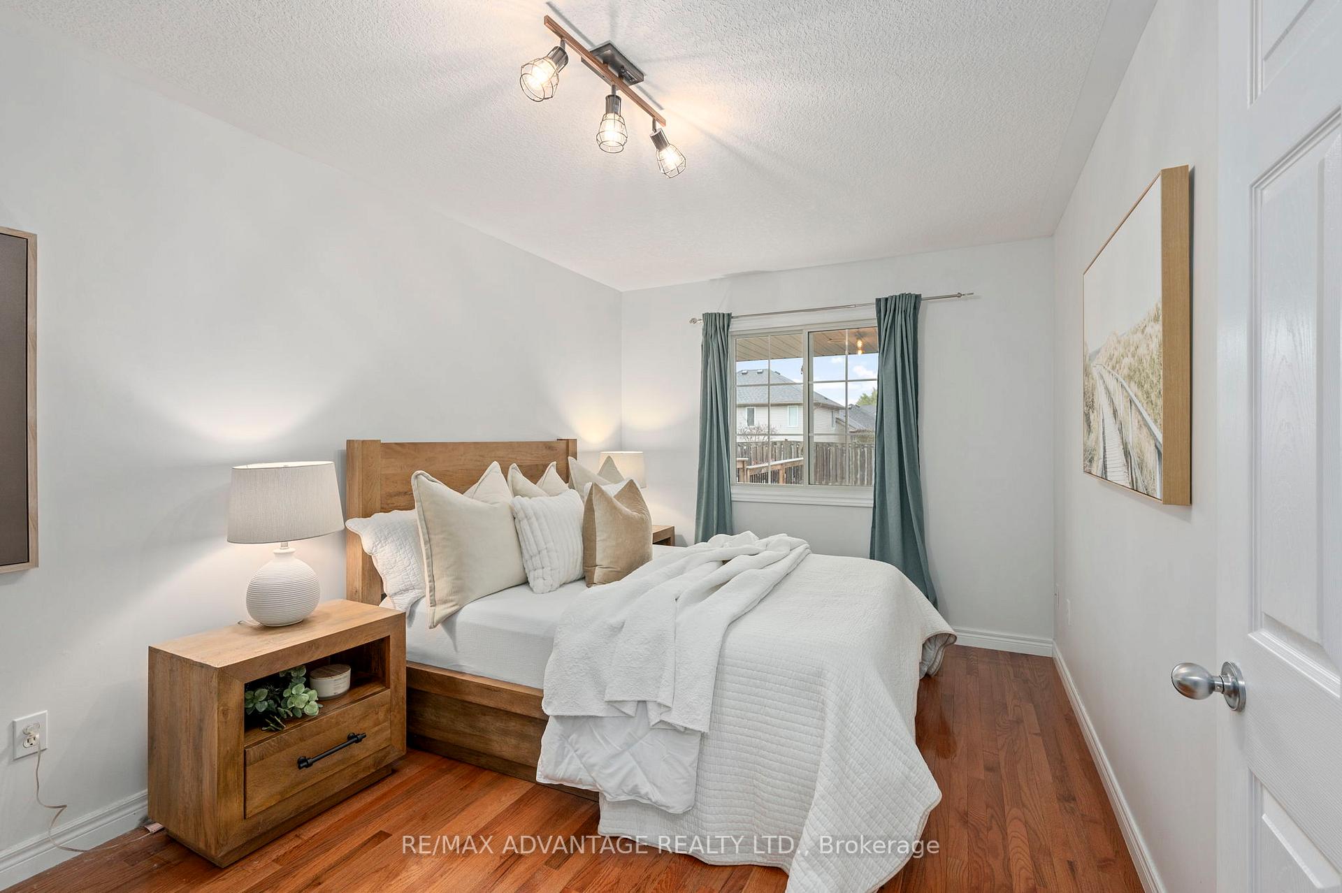 Photo 20 of 43 Cottonwood Drive, St. Thomas — HOMEH