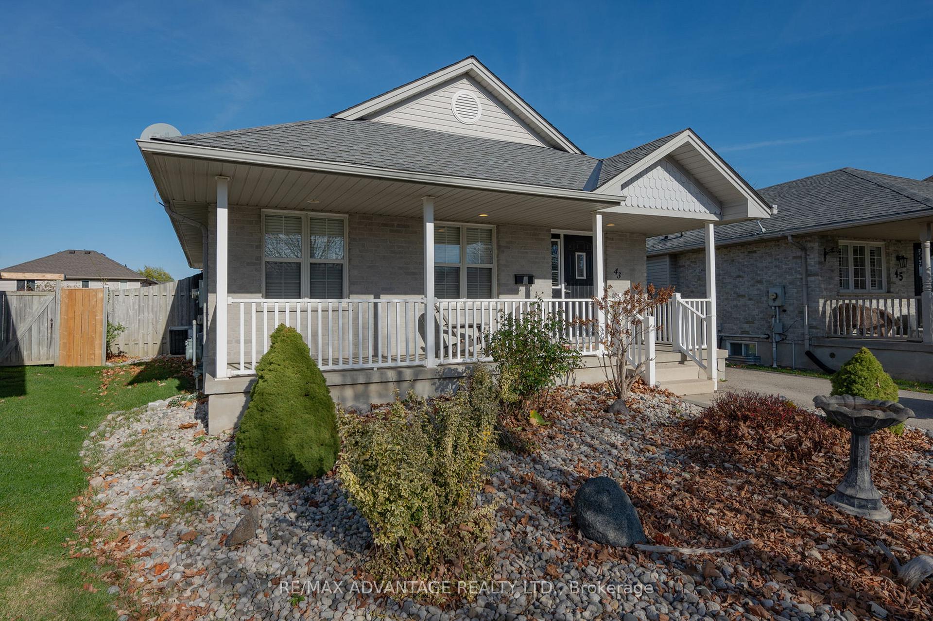 Photo 23 of 43 Cottonwood Drive, St. Thomas — HOMEH