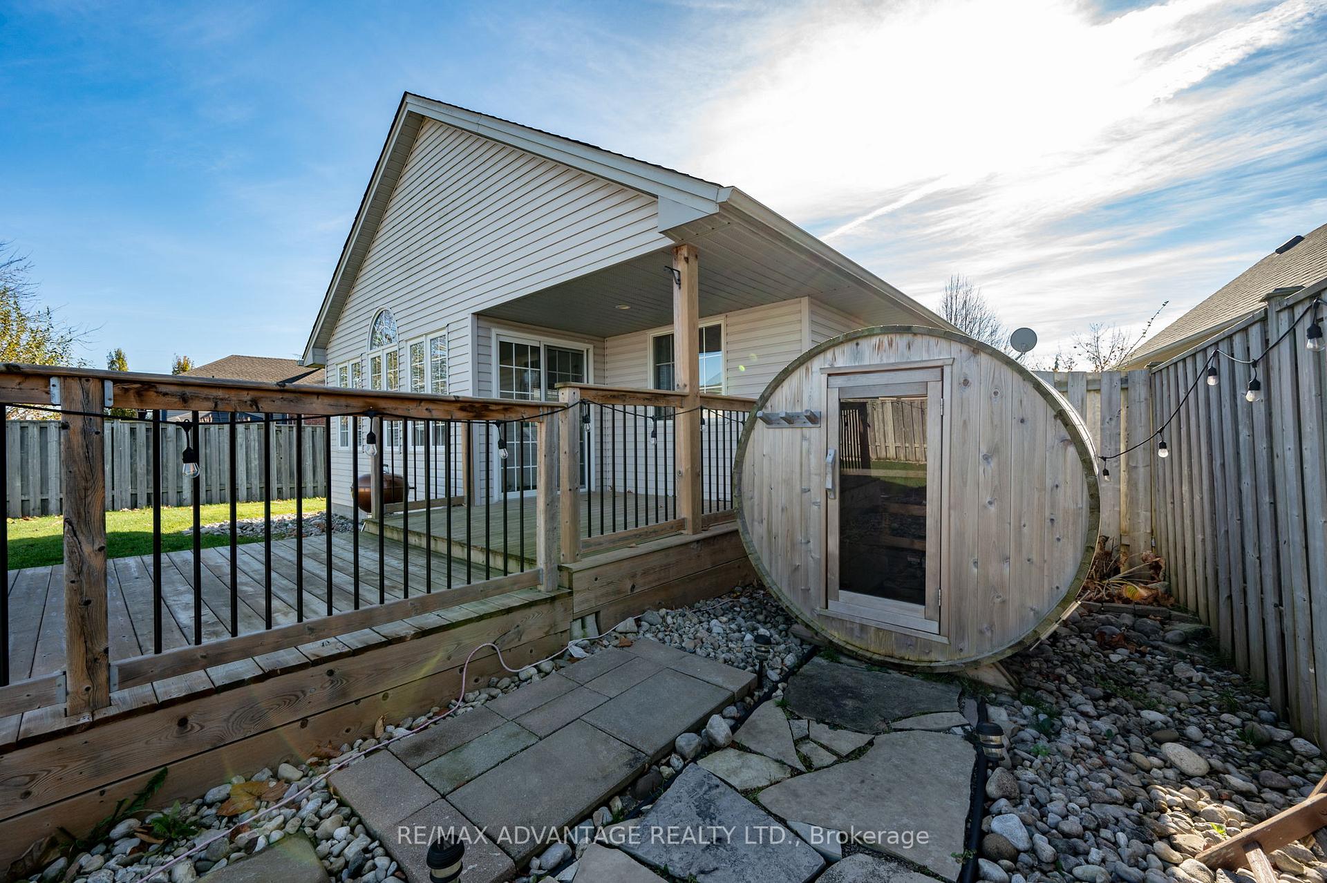 Photo 30 of 43 Cottonwood Drive, St. Thomas — HOMEH