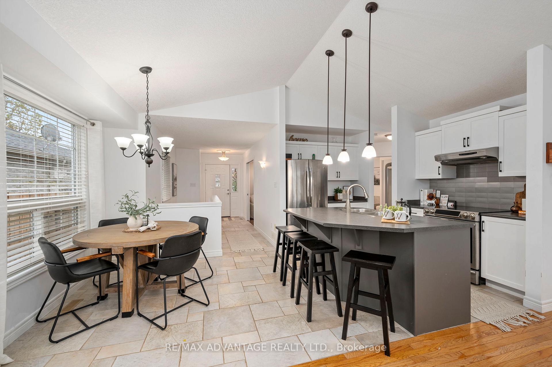 Photo 33 of 43 Cottonwood Drive, St. Thomas — HOMEH