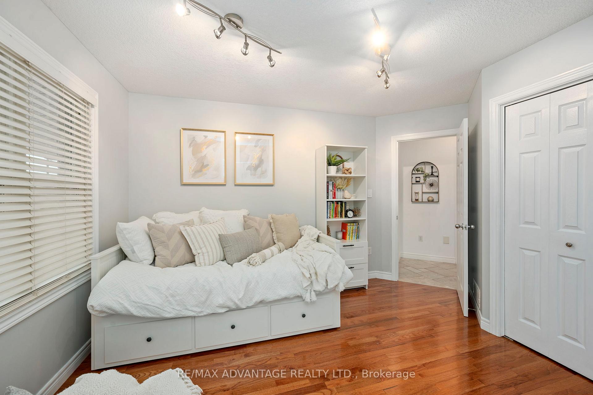 Photo 42 of 43 Cottonwood Drive, St. Thomas — HOMEH