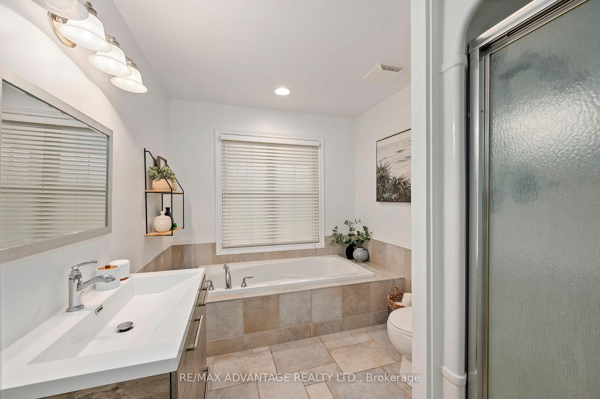 Photo 43 of 43 Cottonwood Drive, St. Thomas — HOMEH