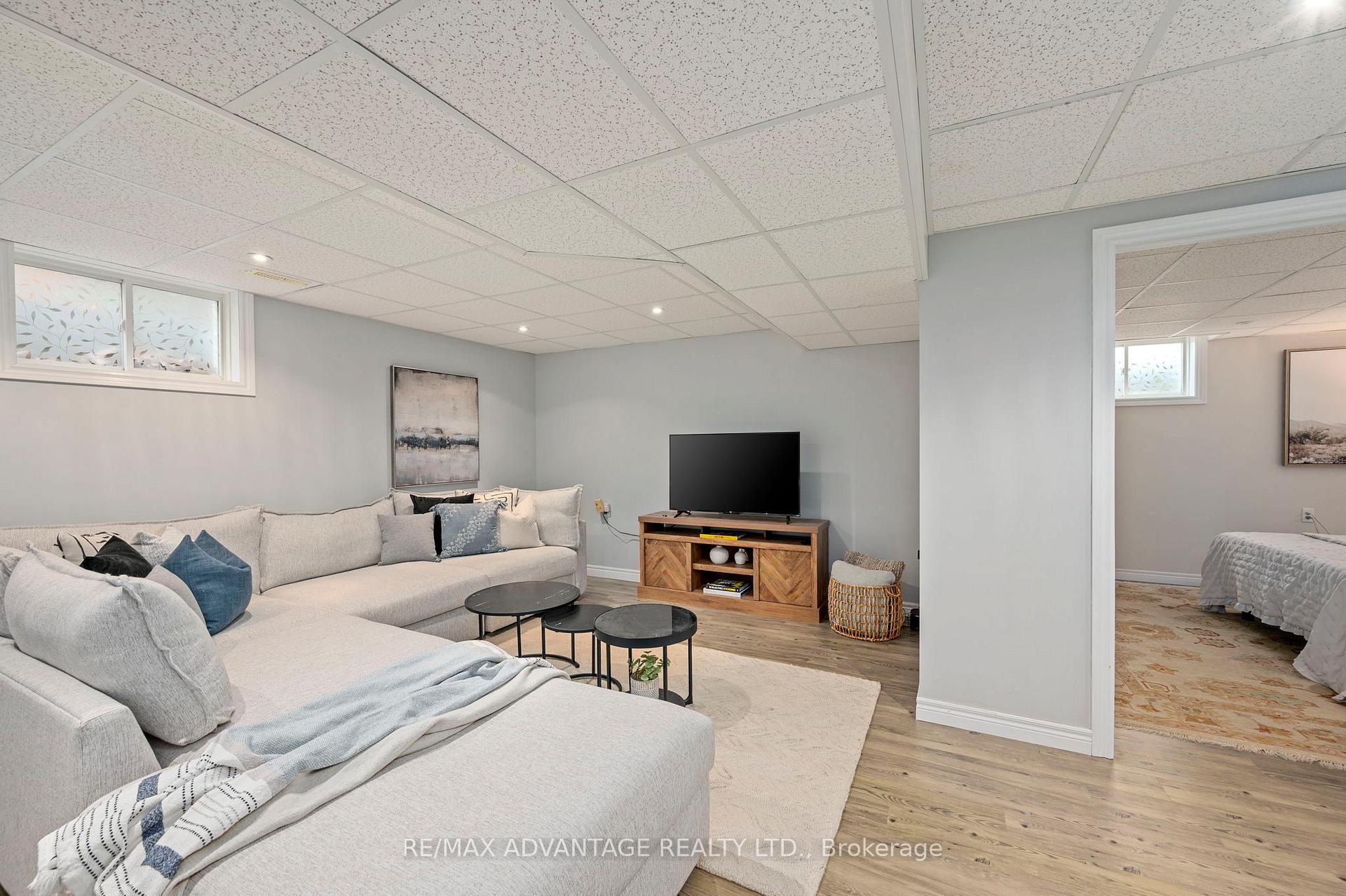 Photo 44 of 43 Cottonwood Drive, St. Thomas — HOMEH