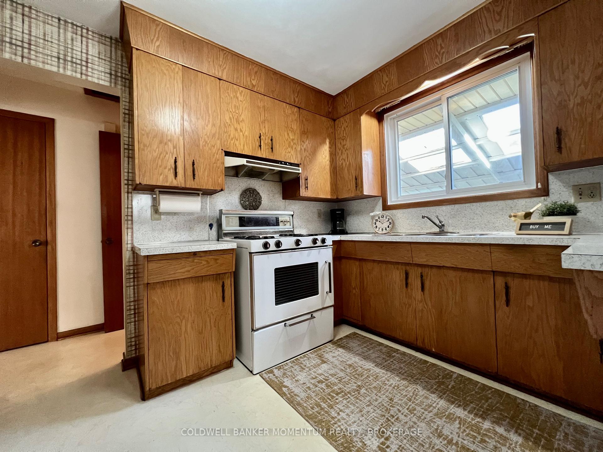 Photo 31 of 96 Sherman Drive W, St. Catharines, Lakeport — HOMEH