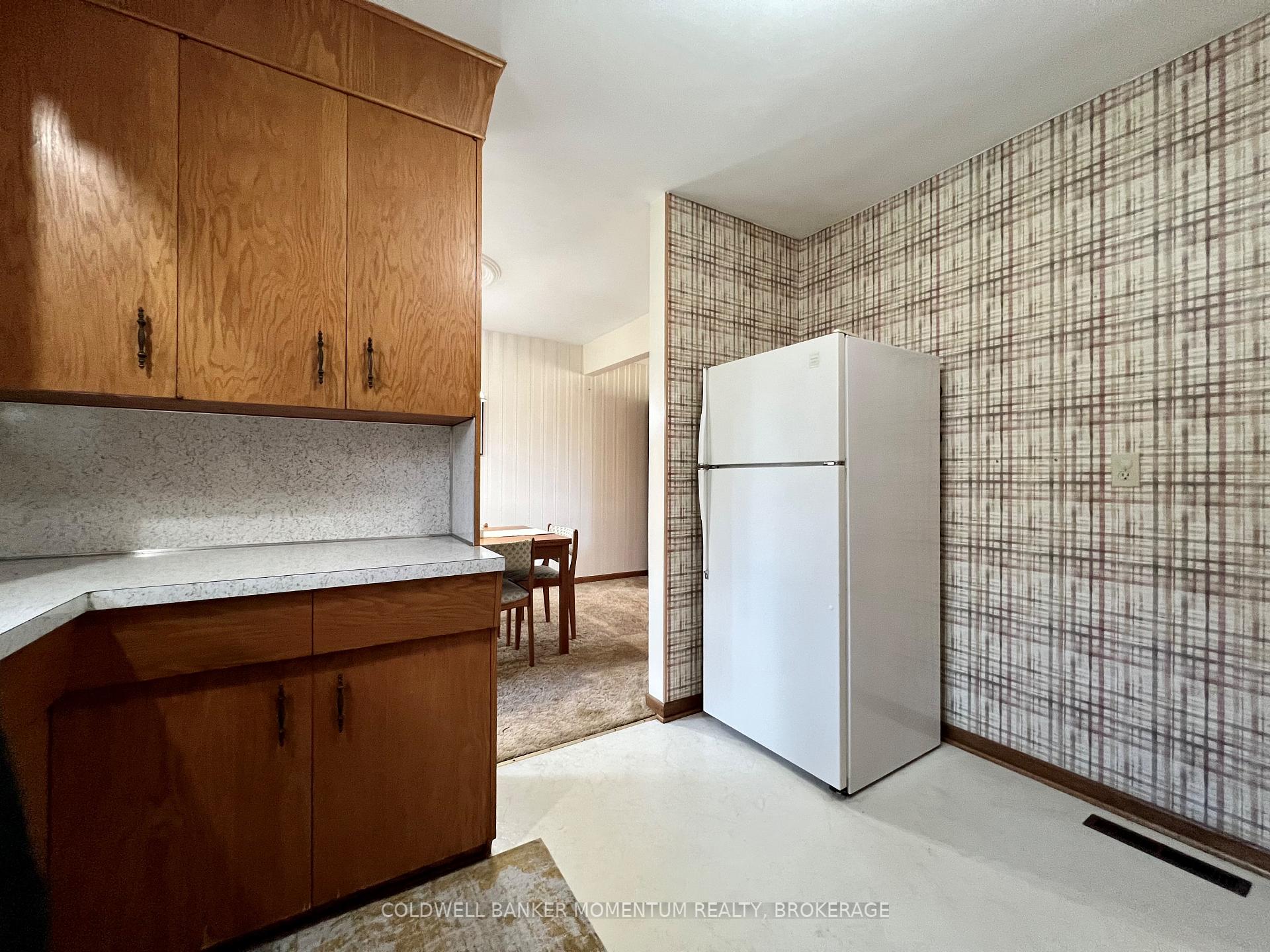 Photo 32 of 96 Sherman Drive W, St. Catharines, Lakeport — HOMEH
