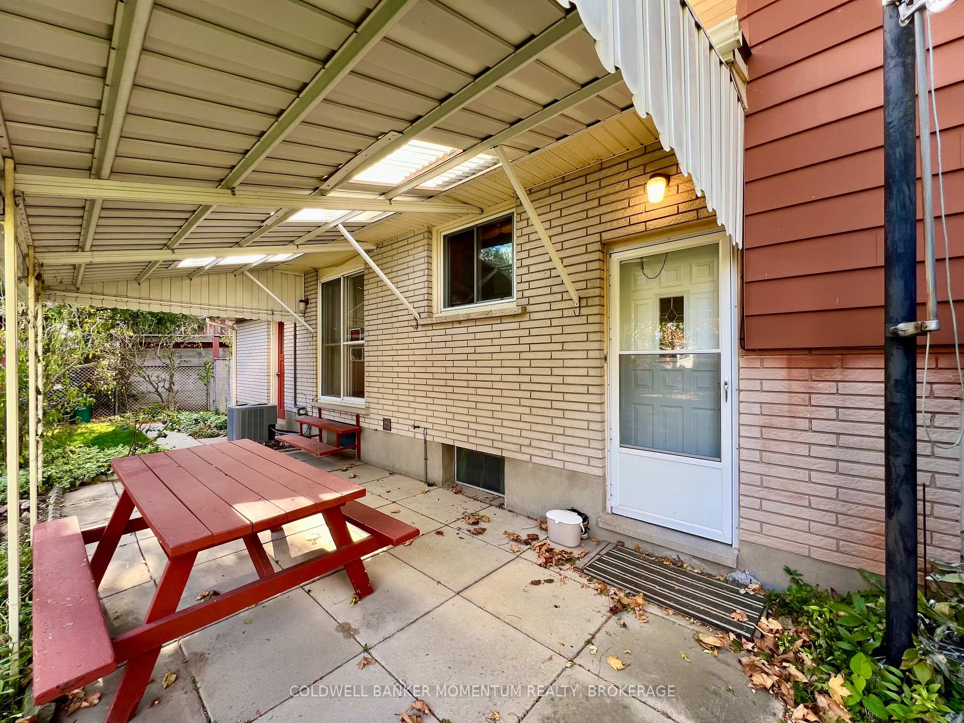 Photo 74 of 96 Sherman Drive W, St. Catharines, Lakeport — HOMEH
